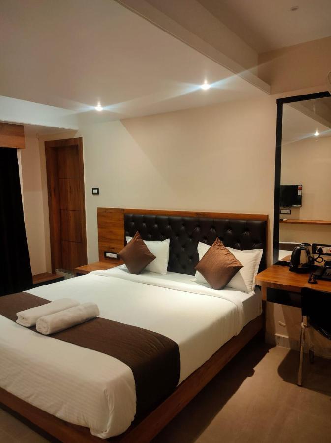 Aditya Inn 구와하티 외부 사진