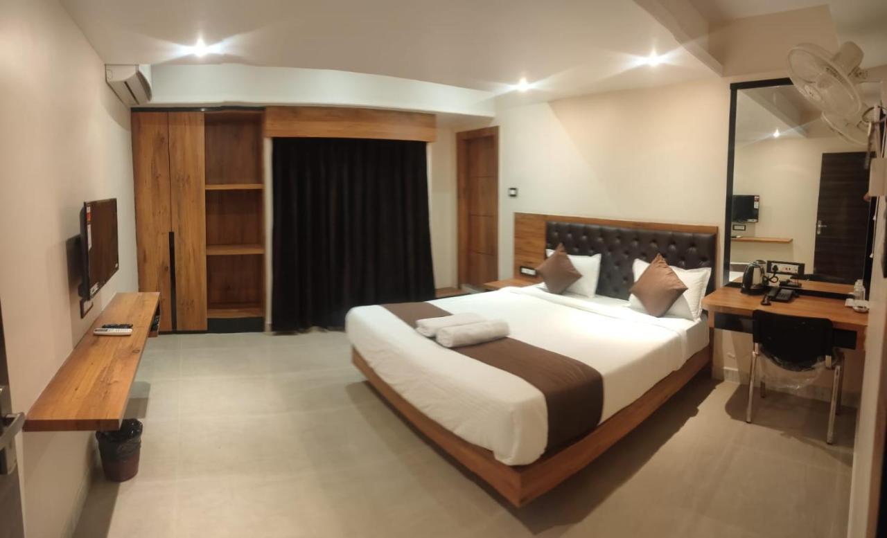Aditya Inn 구와하티 외부 사진