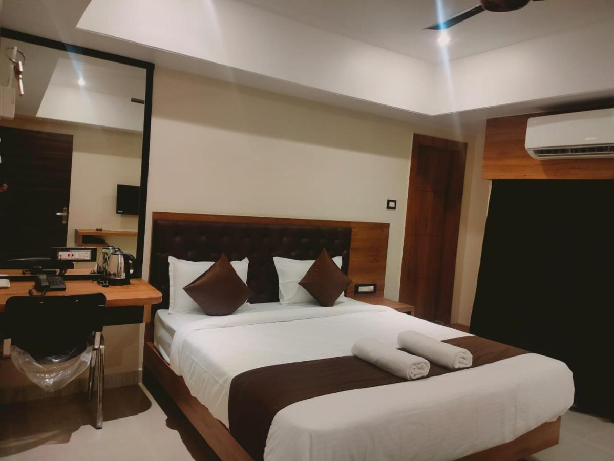 Aditya Inn 구와하티 외부 사진
