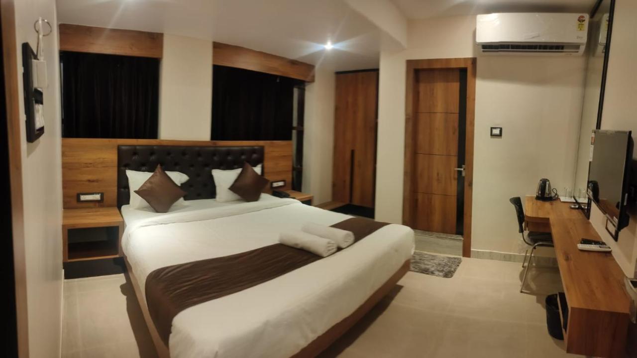 Aditya Inn 구와하티 외부 사진